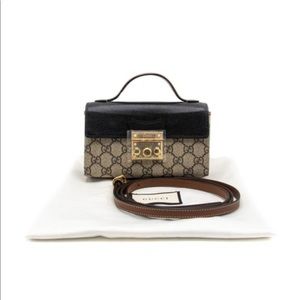 Padlock Gg Supreme Monogram Mini Black
Shoulder Bag